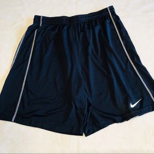 Nike Dri-Fit Mens Large Shorts